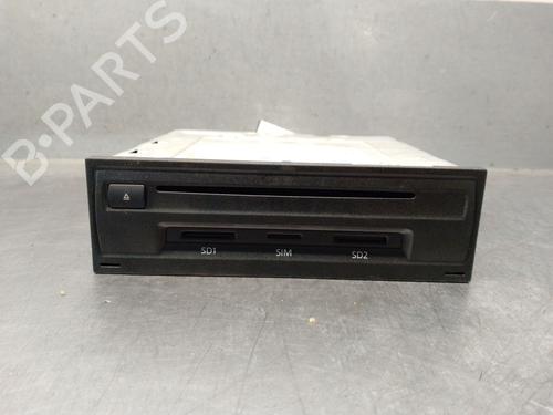 Used Radio Radio AUDI A3 Sportback (8VA, 8VF) 1.5 TFSI (150 hp) 33235884 33235884