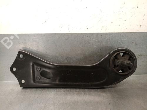 Used Right rear suspension arm KIA SPORTAGE IV (QL, QLE) 1.6 GDI (132 hp) 28193782