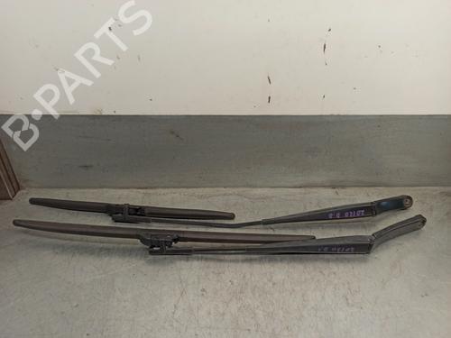 Used Front windshield wiper arm SKODA OCTAVIA II Combi (1Z5) 2.0 TDI RS (170 hp) 17334690