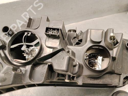 Right headlight CITROËN C4 I (LC_) 1.6 16V | BP38460992C29  - Image 9