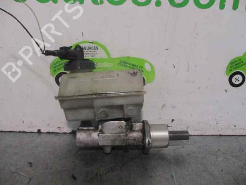 Used Brake master cylinder RENAULT ESPACE III (JE0_) 2.2 12V TD (JE0E, JE0H, JE0P) (113 hp) 4399125