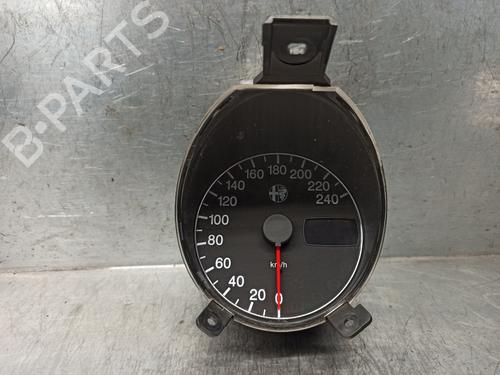 Used Instrument cluster ALFA ROMEO 156 Sportwagon (932_) [1997-2006]  11360090