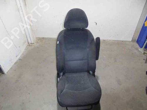 Used Right front seat MITSUBISHI GRANDIS (NA_W) 2.0 DI-D (NA8W) (136 hp) 8183167