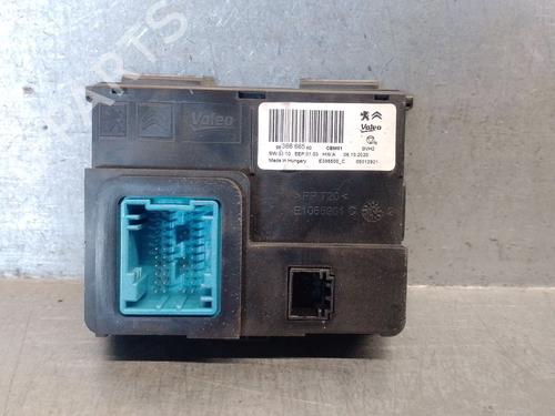 Used Electronic module PEUGEOT EXPERT Van (V_) 2.0 BlueHDi 150 (150 hp) 30279804