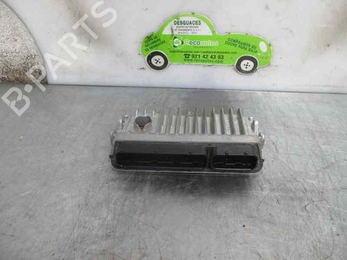 Used Engine control unit (ECU) TOYOTA YARIS (_P13_) 1.5 Hybrid (NHP130_, NHP130) (101 hp) 5822814