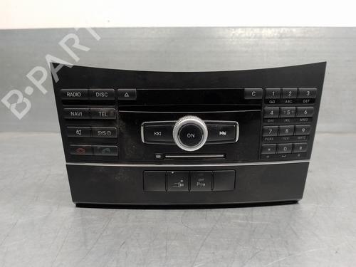 Used Radio MERCEDES-BENZ E-CLASS (W212) E 300 CDI / BlueTEC (212.020, 212.021, 212.027) (231 hp) 16342285