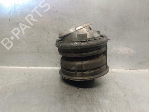 Used Engine mount MERCEDES-BENZ CLK (C208) CLK 320 (208.365) (218 hp) 15983349