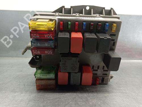 Used Fuse box FIAT PUNTO (188_) 1.2 16V 80 (188.233, .235, .253, .255, .333, .353, .639,... (80 hp) 10330949