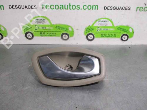 Used Front right interior door handle RENAULT LAGUNA III (BT0/1) 2.0 dCi (BT01, BT08, BT09, BT0E, BT0K, BT12, BT1C, BT1D,... (150 hp) 3217520