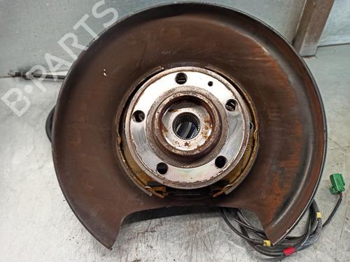 Used Right rear steering knuckle VOLVO XC90 I (275) D5 AWD (185 hp) 12592258