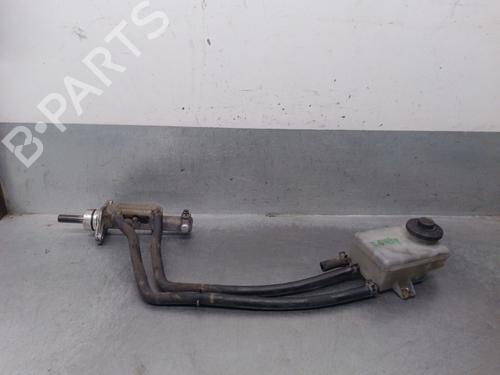 Used Brake master cylinder Brake master cylinder TOYOTA PREVIA II (_R3_) 2.4 (ACR30) (156 hp) 36070368 36070368