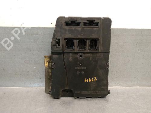 Zekeringkast RENAULT MEGANE II Saloon (LM0/1_) 1.6 16V (LM1R, LM0C) (112 hp) 30279919