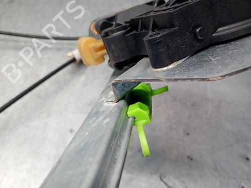 Rudehejsemekanisme ventre foran BMW 3 Touring (E46) 330 d | BP25911676C22 