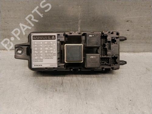 Used Fuse box Fuse box 38201101 38201101