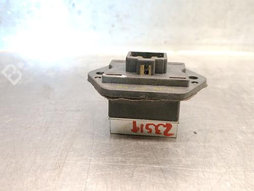 Used Heater resistor KIA CARENS I MPV (FC, FJ) 1.8 i (110 hp) 28952705