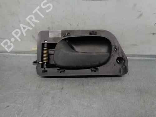 Used Front left interior door handle RENAULT LAGUNA I (B56_, 556_) 2.0 (B56C/H/N) (113 hp) 6872719