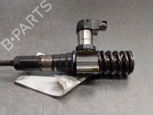 Inyector Inyector VW GOLF V (1K1) 2.0 TDI (170 hp) 37608166 37608166