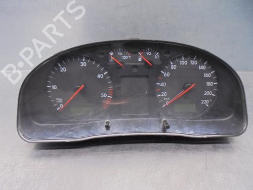 Used Instrument cluster VW PASSAT B5 (3B2) 1.9 TDI (115 hp) 15806544