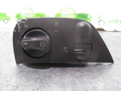Used Headlight switch SEAT IBIZA II (6K1) 1.4 i (60 hp) 20244889