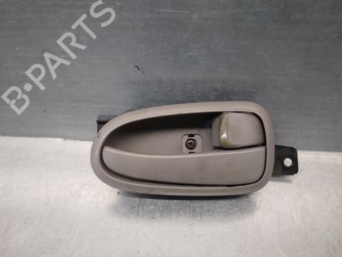 Used Front right interior door handle Front right interior door handle 13741323 13741323