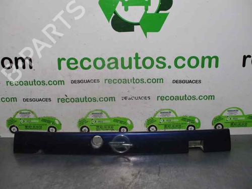 Used Tailgate handle OPEL ASTRA F Estate (T92) 1.6 i (F35, M35) (75 hp) 3196165