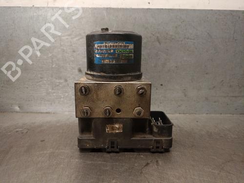 Used ABS pump HYUNDAI SANTA FÉ I (SM) 2.0 CRDi (113 hp) 28381170