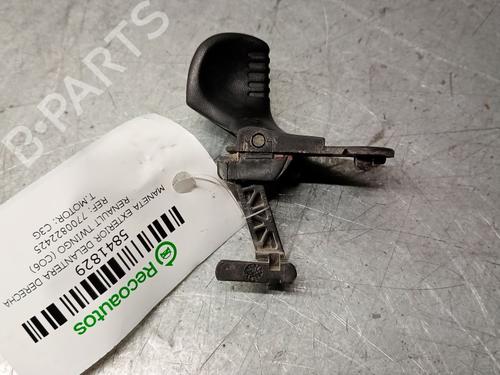 Used Front right exterior door handle Front right exterior door handle RENAULT TWINGO I (C06_) 1.2 (C063, C064) (55 hp) 32843528 32843528