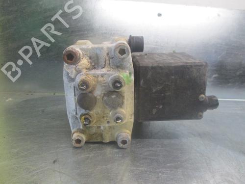 Used ABS pump PEUGEOT 605 (6B) 2.0 16V (132 hp) 8333771