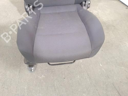 Right front seat CHEVROLET AVEO / KALOS Hatchback (T200) 1.2 | BP26692229C16