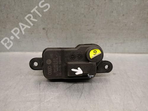 Used Fuel door actuator AUDI A1 Sportback (8XA, 8XF) 1.4 TDI (90 hp) 31581181