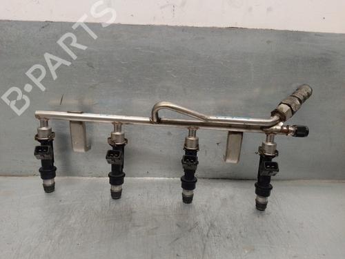 Used Injection rail OPEL VECTRA B (J96) 1.6 i 16V (F19) (100 hp) 16269052