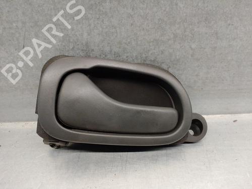 Used Rear left interior door handle RENAULT SAFRANE II (B54_) 2.2 dT (B54G) (113 hp) 13248284