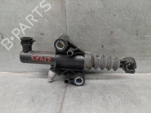 Used Clutch slave cylinder Clutch slave cylinder RENAULT TRAFIC III Van (FG_) 1.6 dCi 120 (FGMB, FGMC) (120 hp) 35801079 35801079