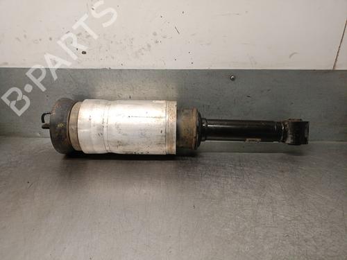Right front shock absorber LAND ROVER RANGE ROVER SPORT I (L320) 3.0 D 4x4 | BP28513872M17 