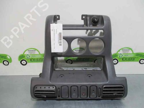 Used Middle console NISSAN MICRA II (K11) 1.3 i 16V (HK11) (75 hp) 29570469