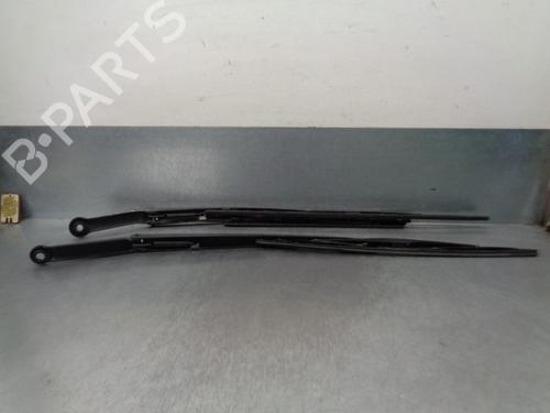 Front windshield wiper arm BMW 3 (E46) 330 d | BP13390731C143