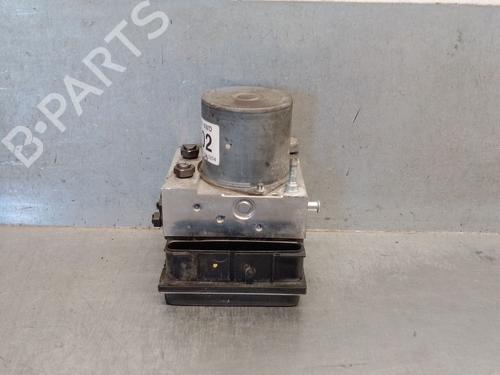 Used ABS pump HYUNDAI SANTA FÉ II (CM) 2.2 CRDi GLS (150 hp) 29308940