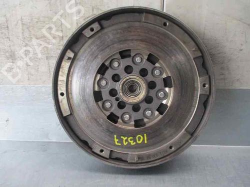 Used Flywheel MERCEDES-BENZ CLK (C208) CLK 230 Kompressor (208.347) (193 hp) 30538910