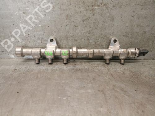 Injection rail OPEL CORSA D (S07) 1.3 CDTI (L08, L68) | BP26003038M98 - Image 2
