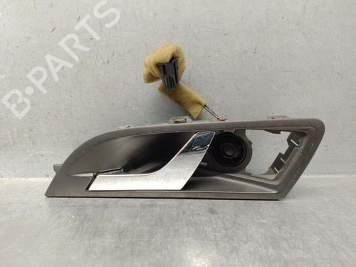 Used Front left interior door handle Front left interior door handle SKODA SUPERB II Estate (3T5) 2.0 TDI 16V 4x4 (140 hp) 34123929 34123929