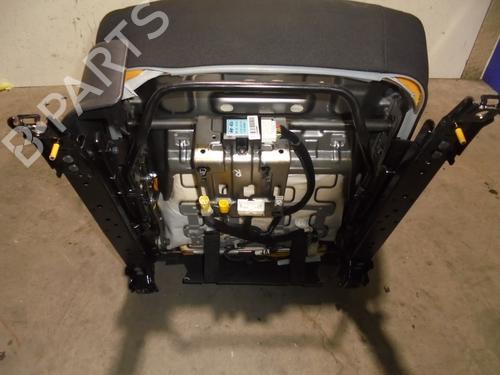 Right front seat HYUNDAI i40 I CW (VF) 1.7 CRDi | BP8405265C16 