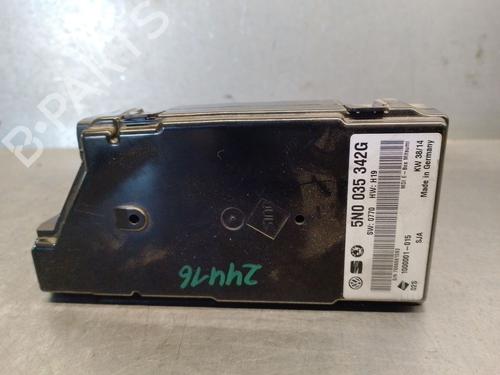 Used Electronic module SKODA YETI (5L) 2.0 TDI (140 hp) 31850964