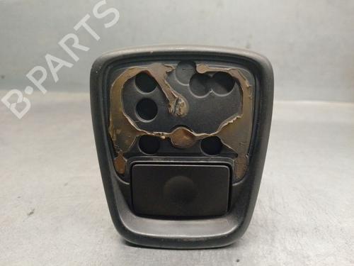 Used Tailgate handle PEUGEOT 306 Hatchback (7A, 7C, N3, N5) 1.9 D (69 hp) 32256495