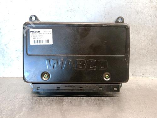 Used Control unit Control unit LAND ROVER DISCOVERY II (L318) 2.5 Td5 4x4 (136 hp) 40498503 40498503