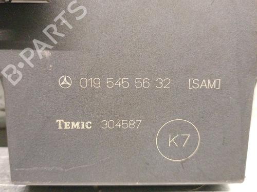 Fuse box MERCEDES-BENZ E-CLASS (W210) E 220 CDI (210.006) | BP30152533E1