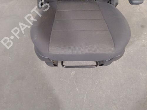 Right front seat CHRYSLER GRAND VOYAGER V (RT) 2.8 CRD | BP30539577C16