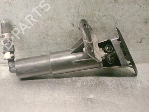 Used Headlight washer TOYOTA AVENSIS Estate (_T25_) 2.0 D-4D (ADT250_, ADT250R) (126 hp) 31320976