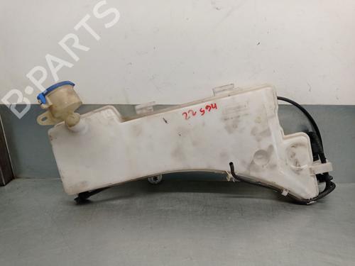 Used Windscreen washer tank PEUGEOT 3008 II SUV (MC_, MR_, MJ_, M4_) 1.2 THP/ PureTech 130 (MRHNSM, MRHNSU, MRHNSJ, MRHNYW,... (131 hp) 27628536