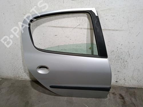 Used Right rear door PEUGEOT 206 Hatchback (2A/C) 1.4 i (75 hp) 26665274