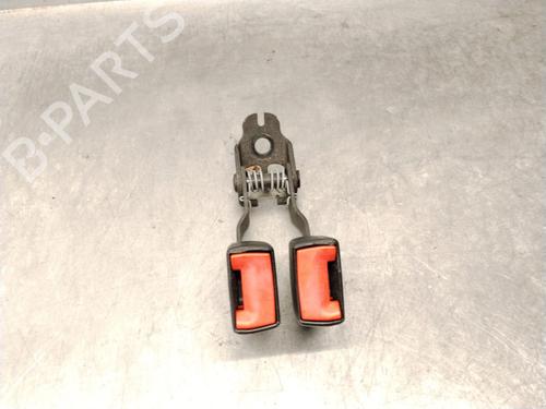 rear-fog-light-ford-mondeo-iii-b5y-2000-2001-2002-2003-2004-2005-2006-2007-39814775 main image